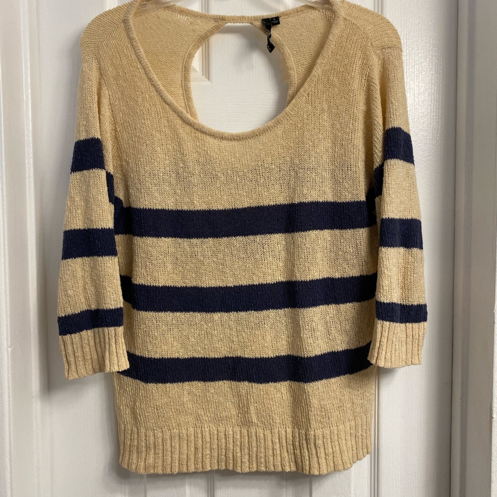 O’Neill Cut-Out Back Keyhole Sweater Sz L